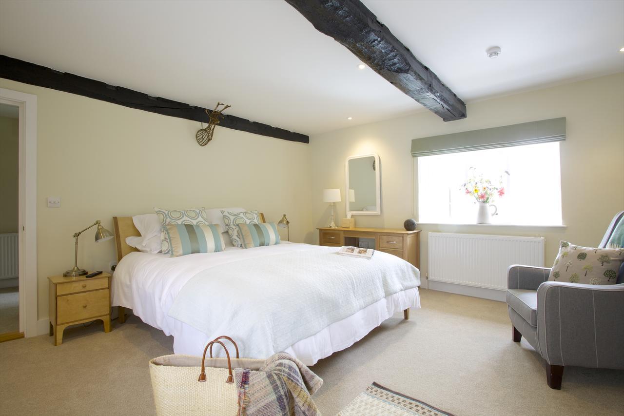 The Royal Oak Hotel Ansty  ภายนอก รูปภาพ