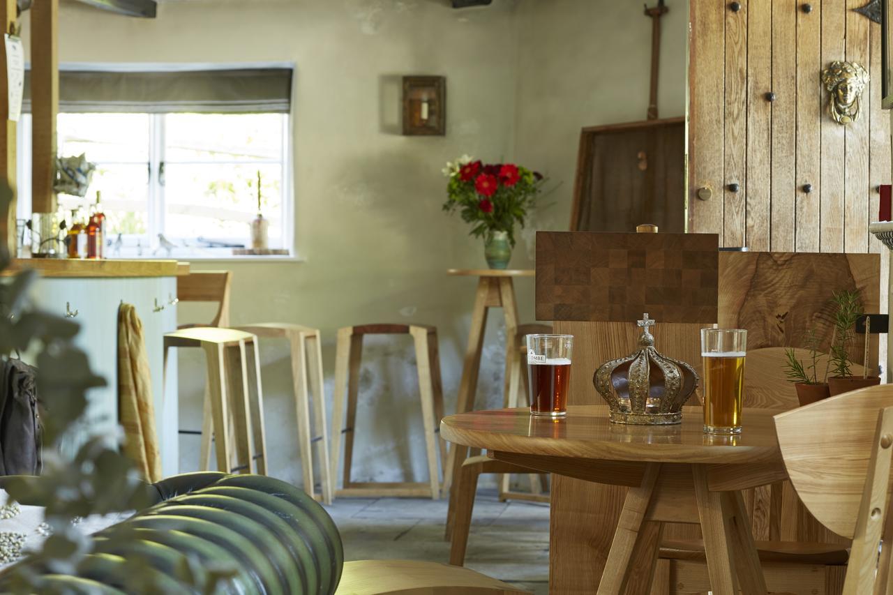 The Royal Oak Hotel Ansty  ภายนอก รูปภาพ
