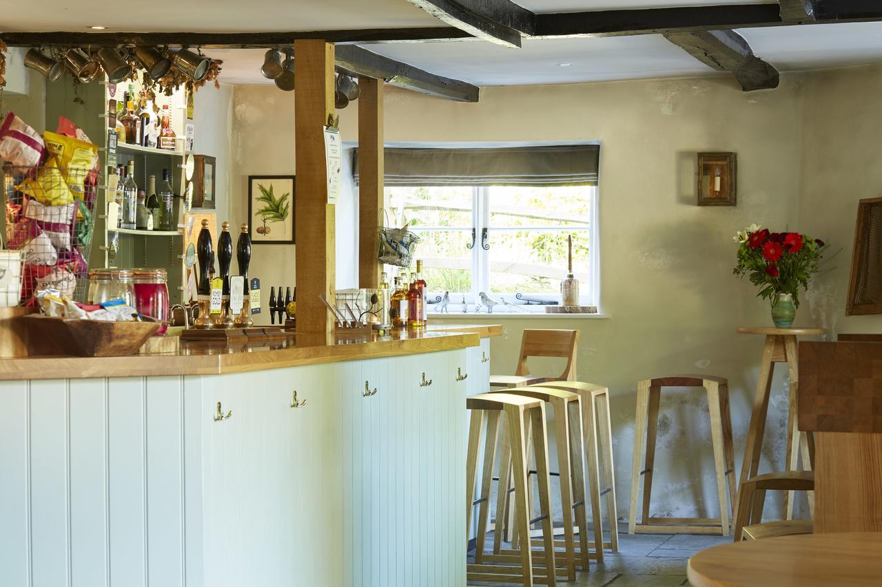 The Royal Oak Hotel Ansty  ภายนอก รูปภาพ