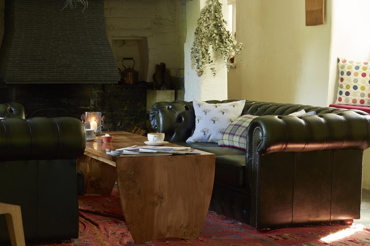 The Royal Oak Hotel Ansty  ภายนอก รูปภาพ